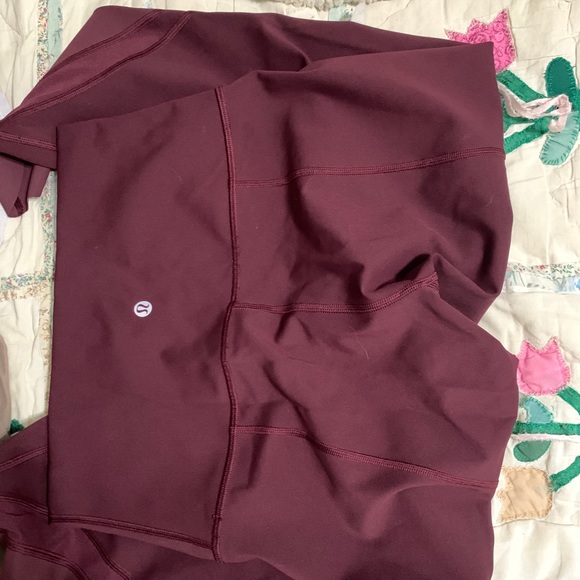 Size 6; WUNDER UNDER CROP; high rise 23” - Picture 3 of 6